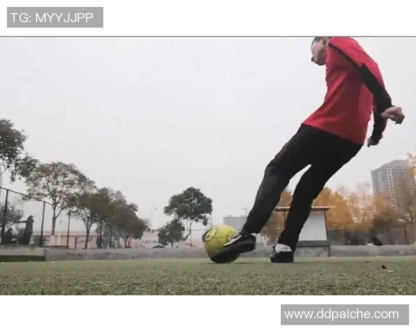 掌握足球弧线球技巧的全面教学指南与实用训练方法分享